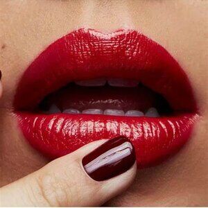 MAC CremeSheen Lipstick color -  Sweet Sakura 233
